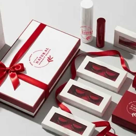 Custom Printed Cosmetic Packaging image 2